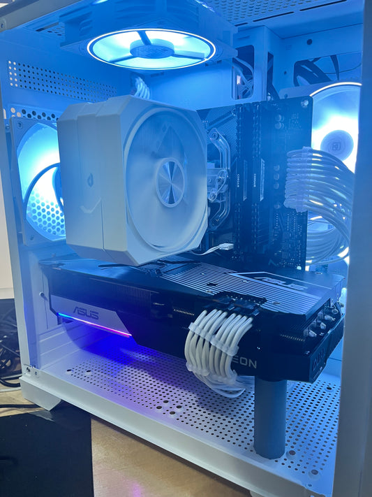 🔥 Neon Rig Labs – Ryzen 7 5700x & RX 6700XT 12GB🔥